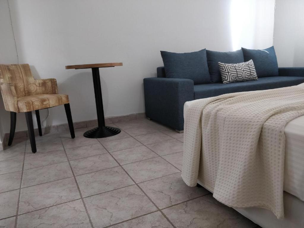 Sivilla Studios Áfitos Zimmer foto